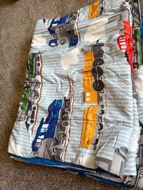 Dream Factory Twin Train Comforter